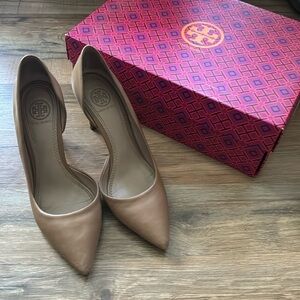 Tory Burch heels - tan leather - size 6